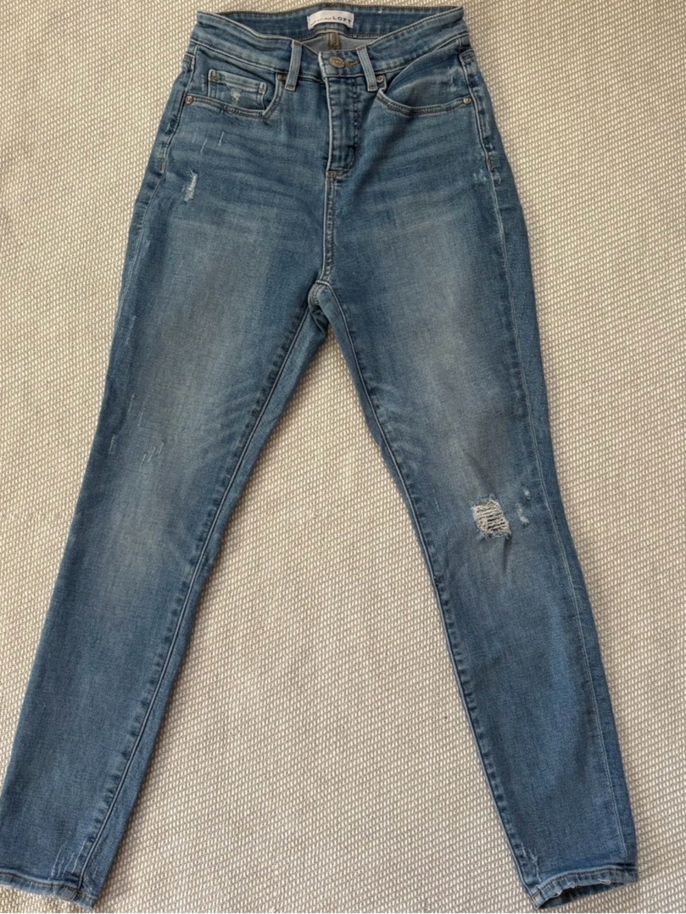 Loft Blue Medium Wash Distressed High Waisted Tapered Leg Jeans Sz 0/ 25 Petite